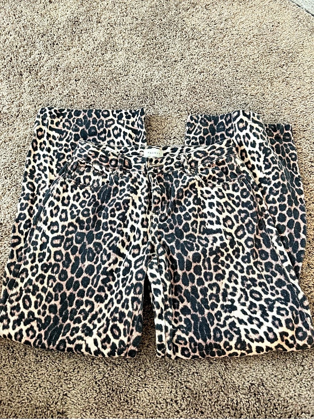 Pacsun Casey Low Rise Baggy Jeans Leopard Denim Jeans Size 27